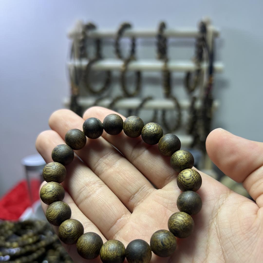 杨氏泌香阁工艺品店