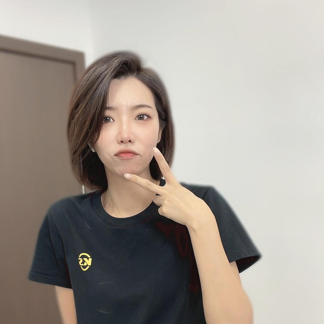 潘潘母婴(下午一点半开播~)