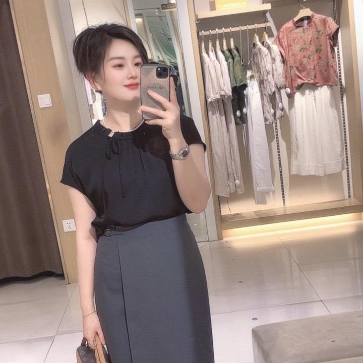 梦燕苗苗店长