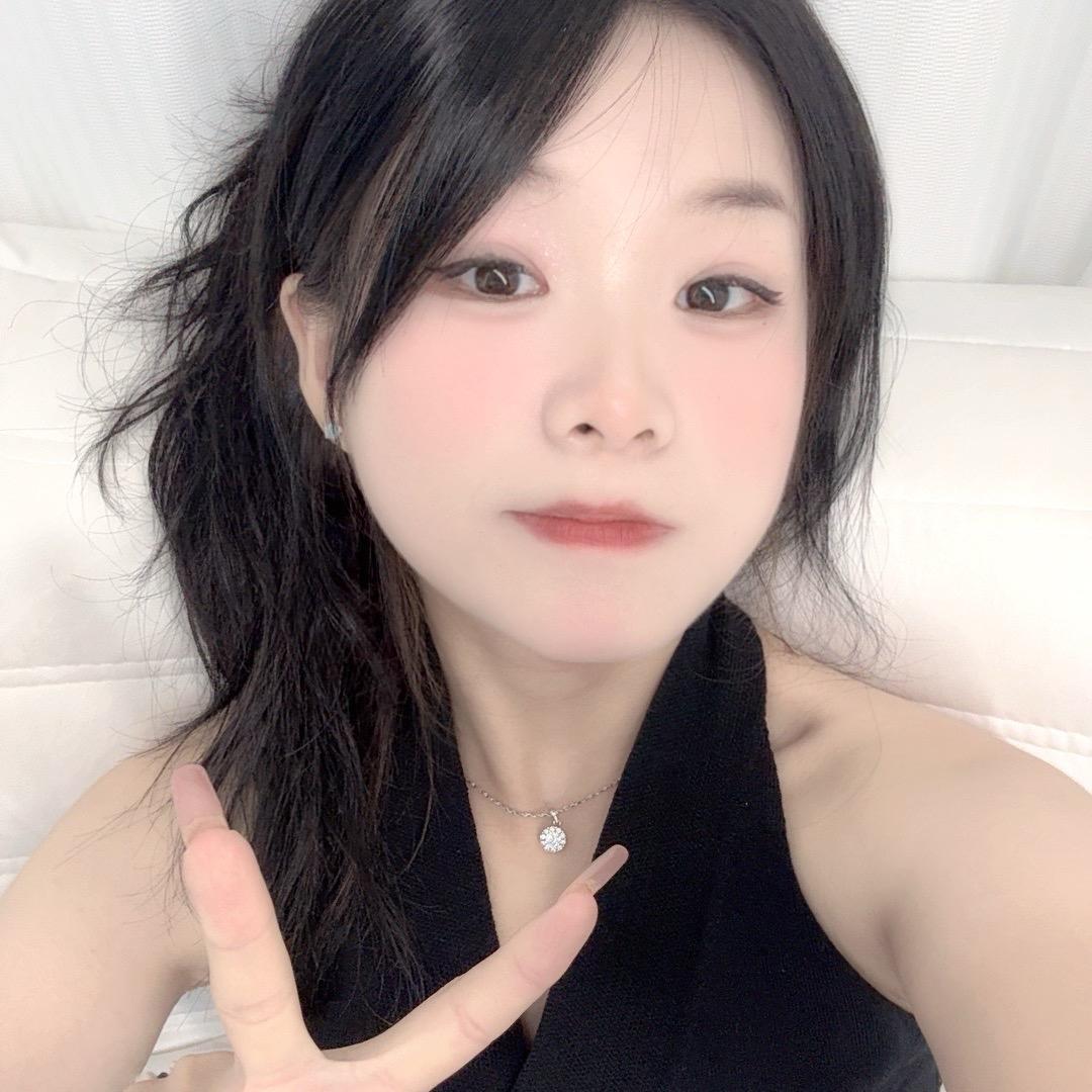 兮兮.