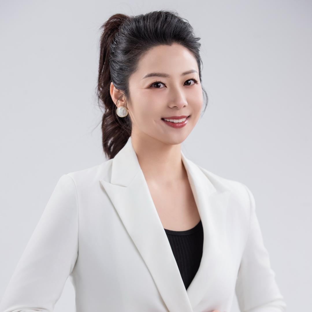 主持人田丽