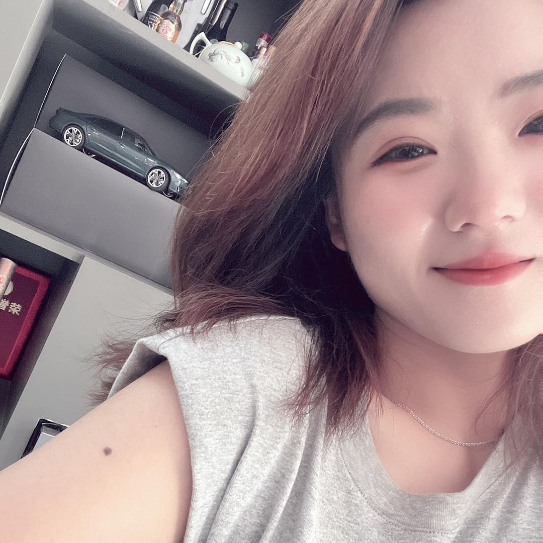 我是小草莓啊｡