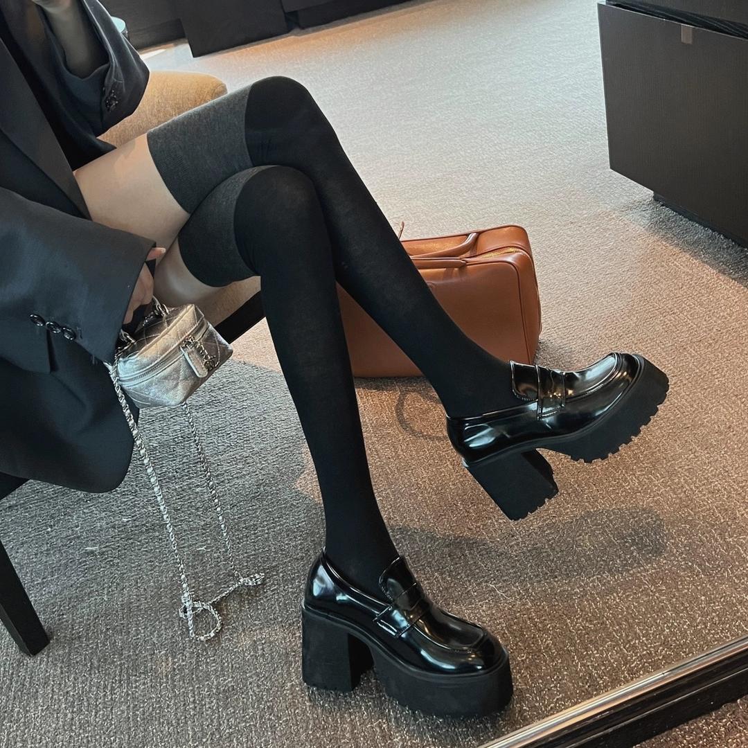 蔓越莓女鞋