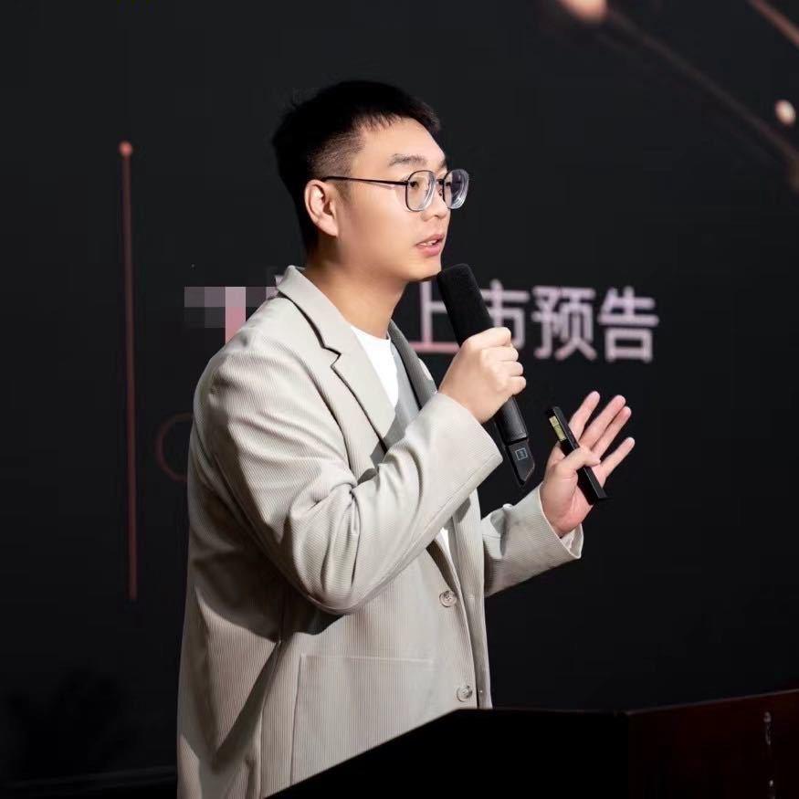 不懂产品的大高个