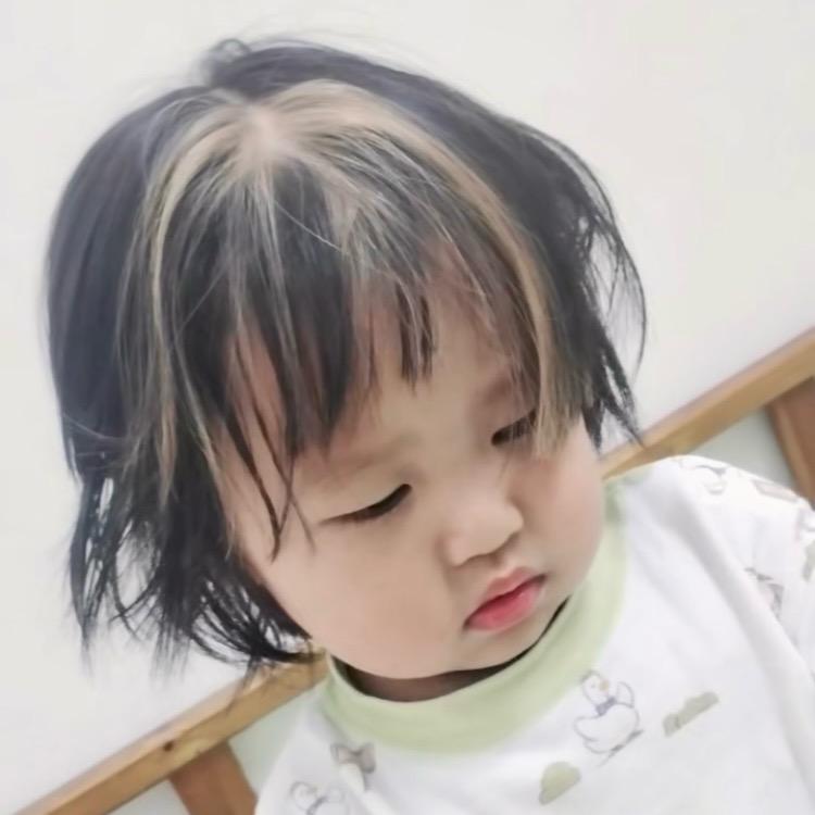 琪小瑞（🫸🏿🫷🏻）