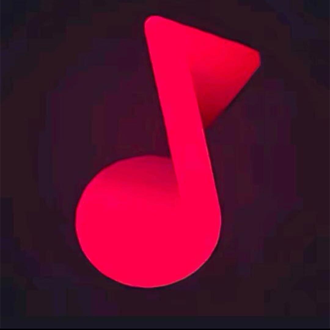 小Q.