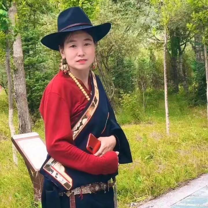 👀གླེ💀མ།💤