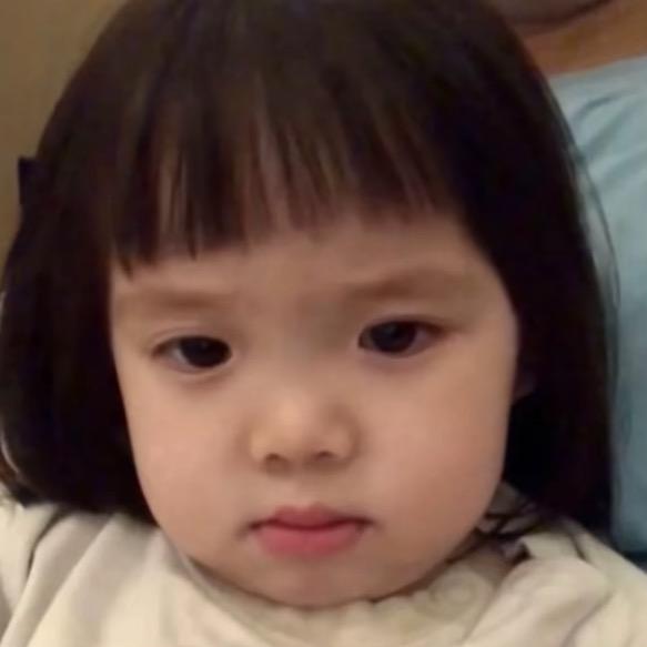 8岁锅盖头小学生