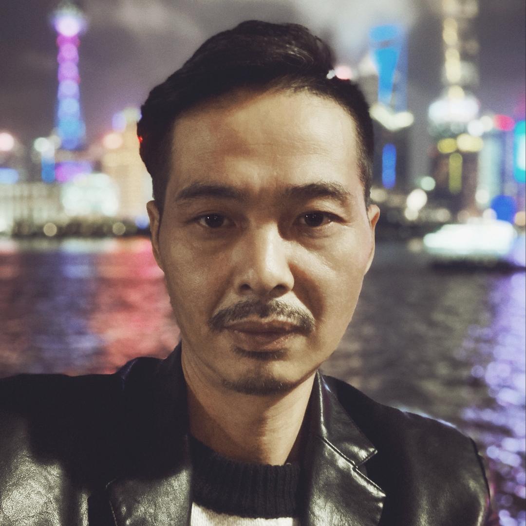 南宁东哥发型设计