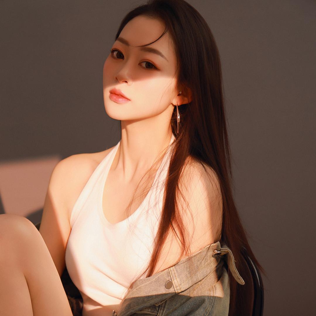 李鑫儿_