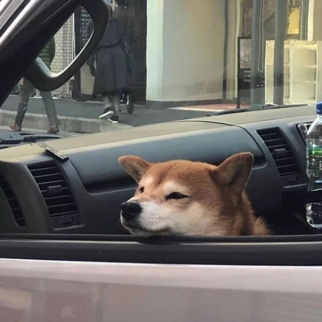 蓝色