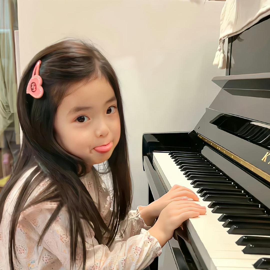 -半块芝士小熊饼-