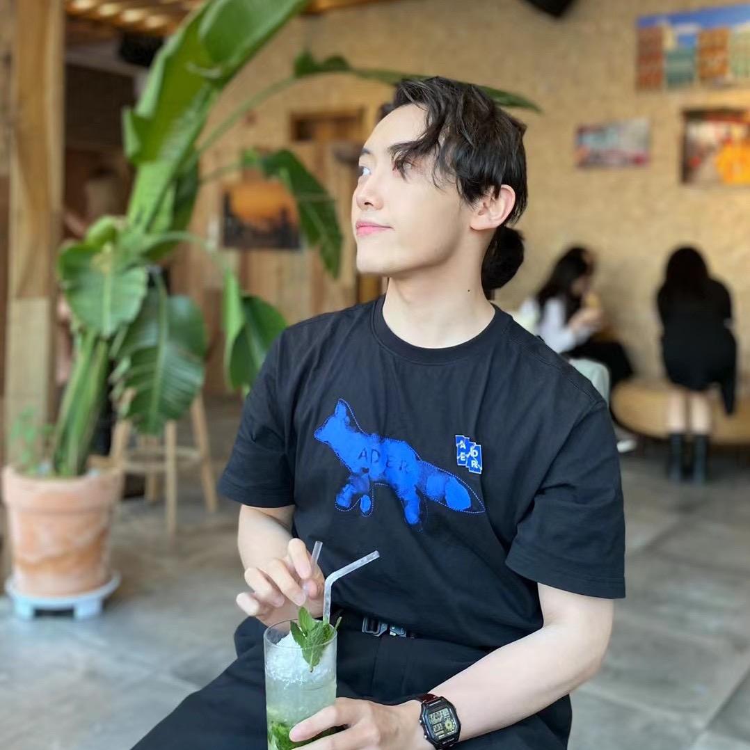 🦊狐狸叔叔到处跑🦊