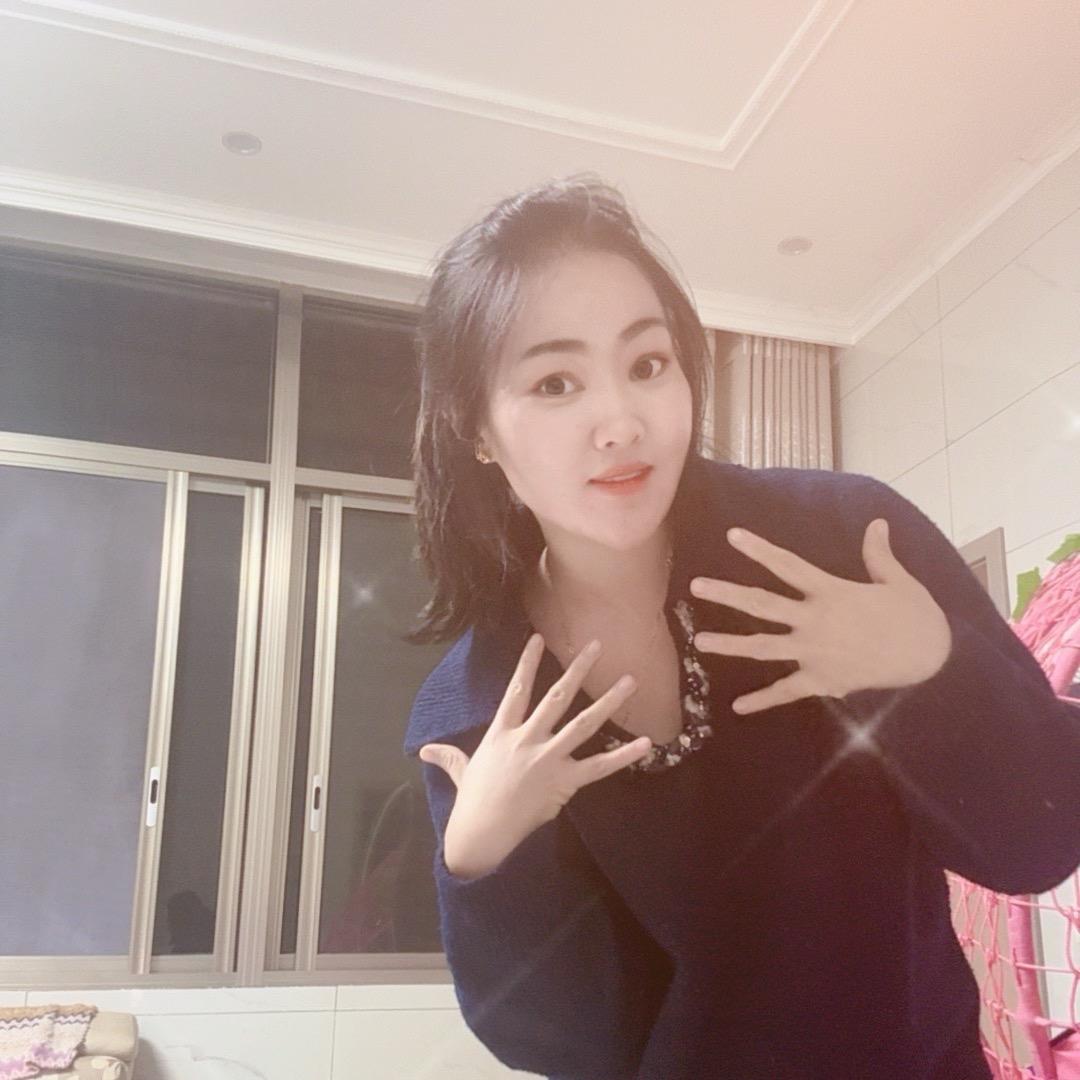 周周有钱花🦋꧔ꦿ᭄💞