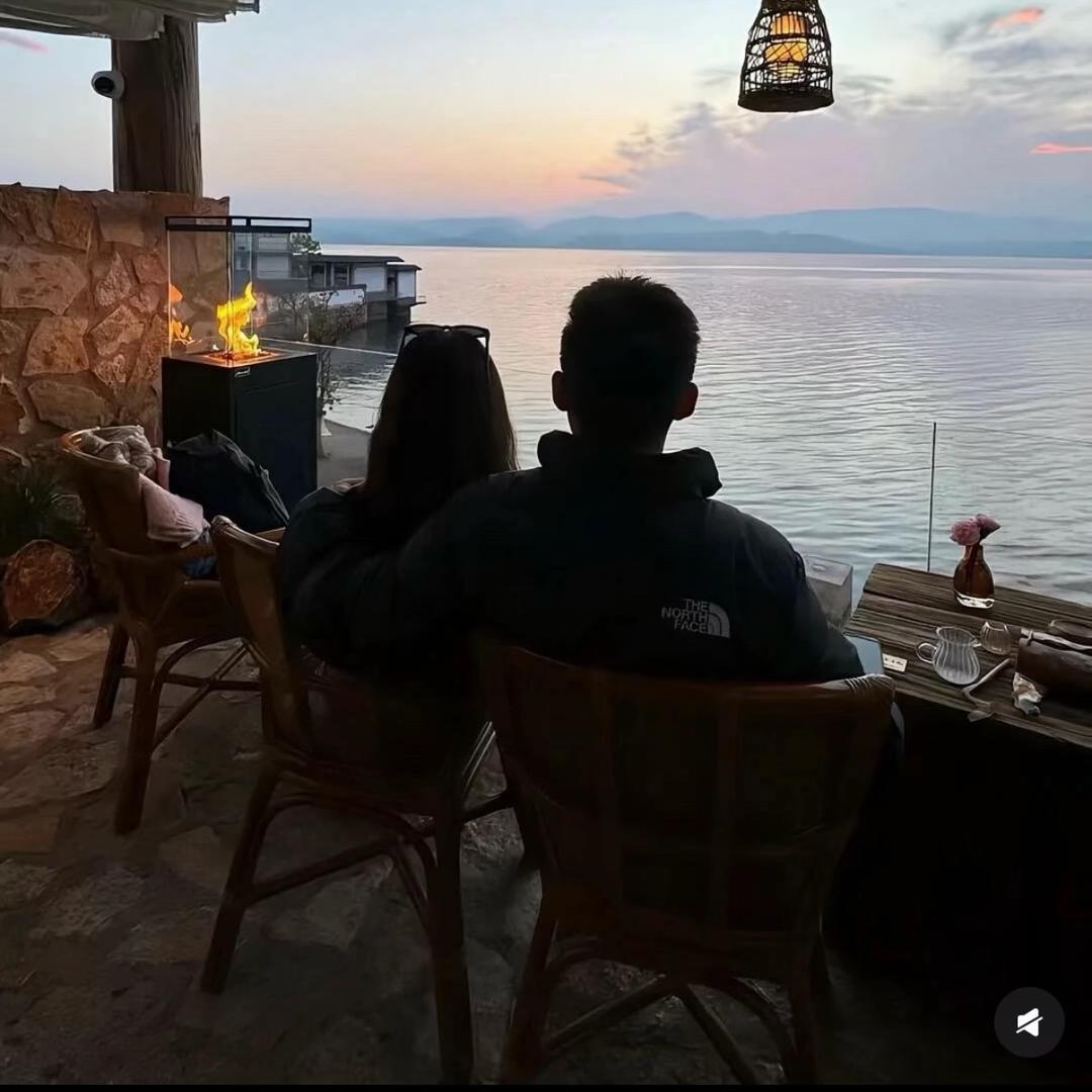 H ♡ Z
