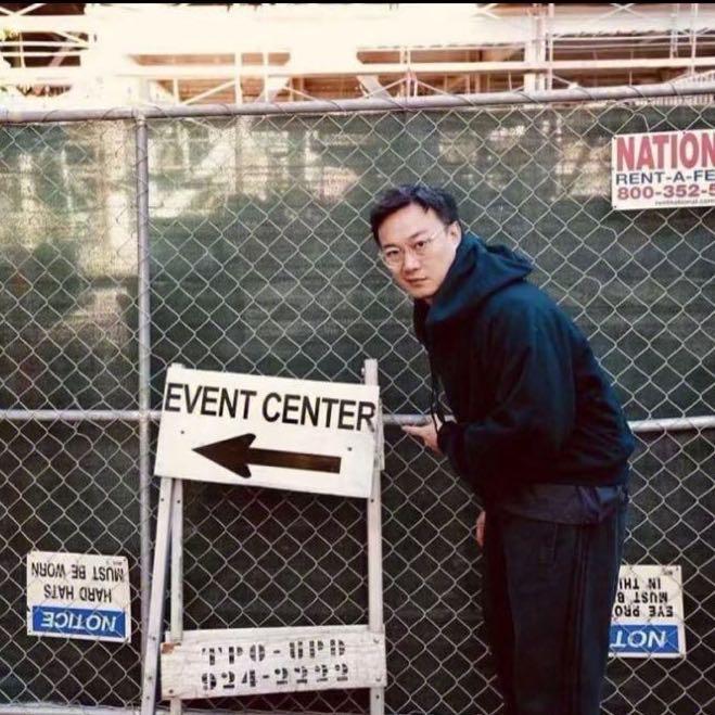 张教授.