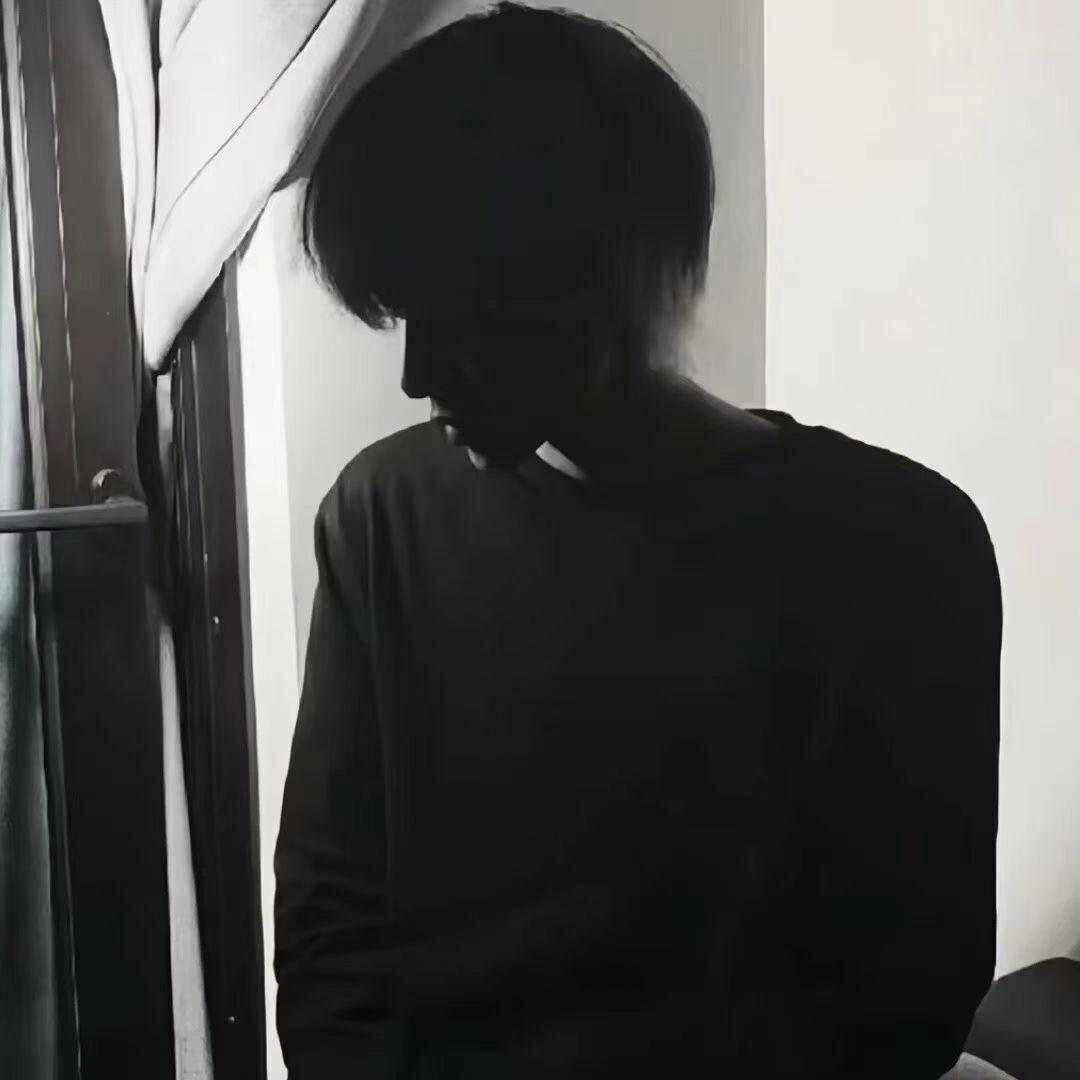 半岛铁盒⁥