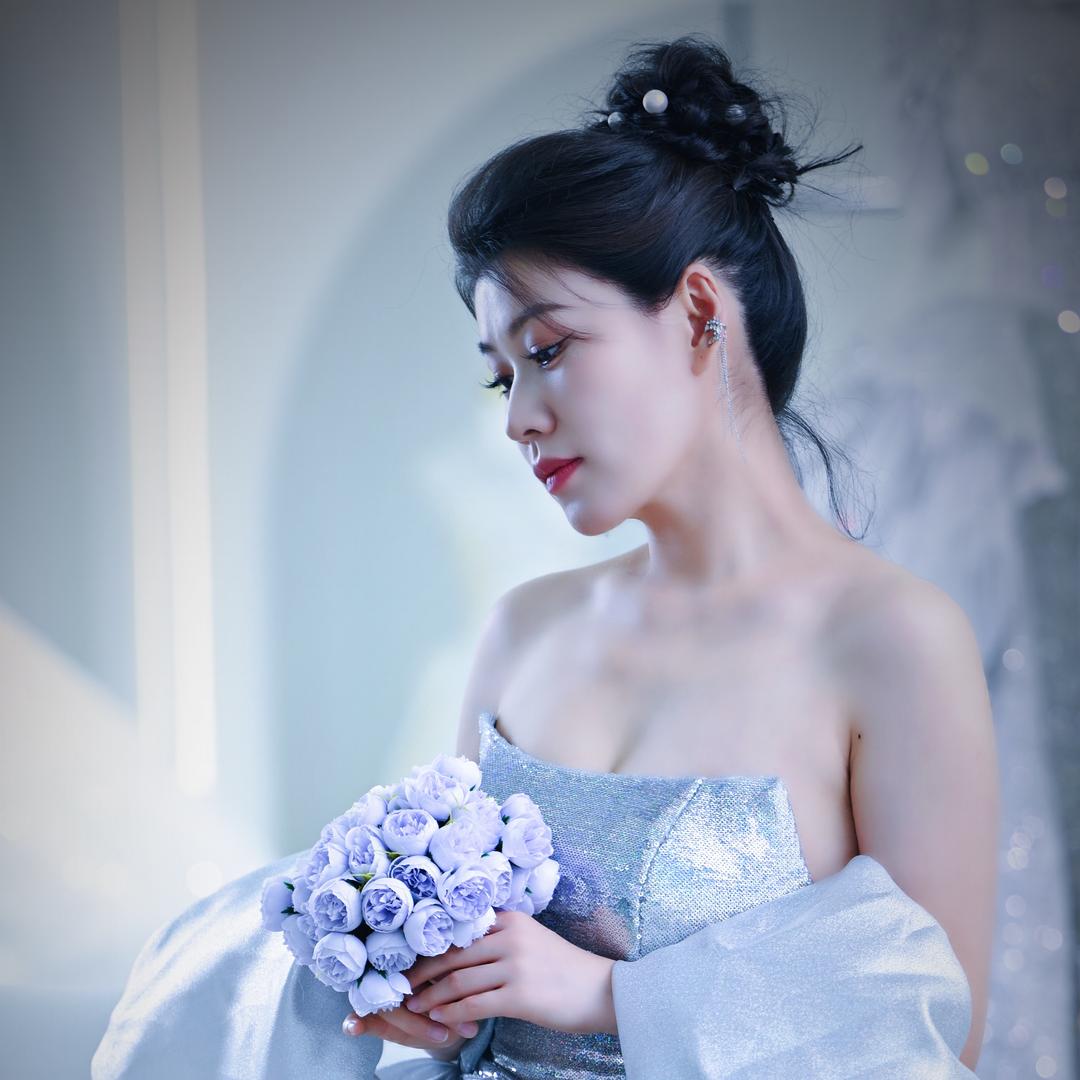 小白姐姐