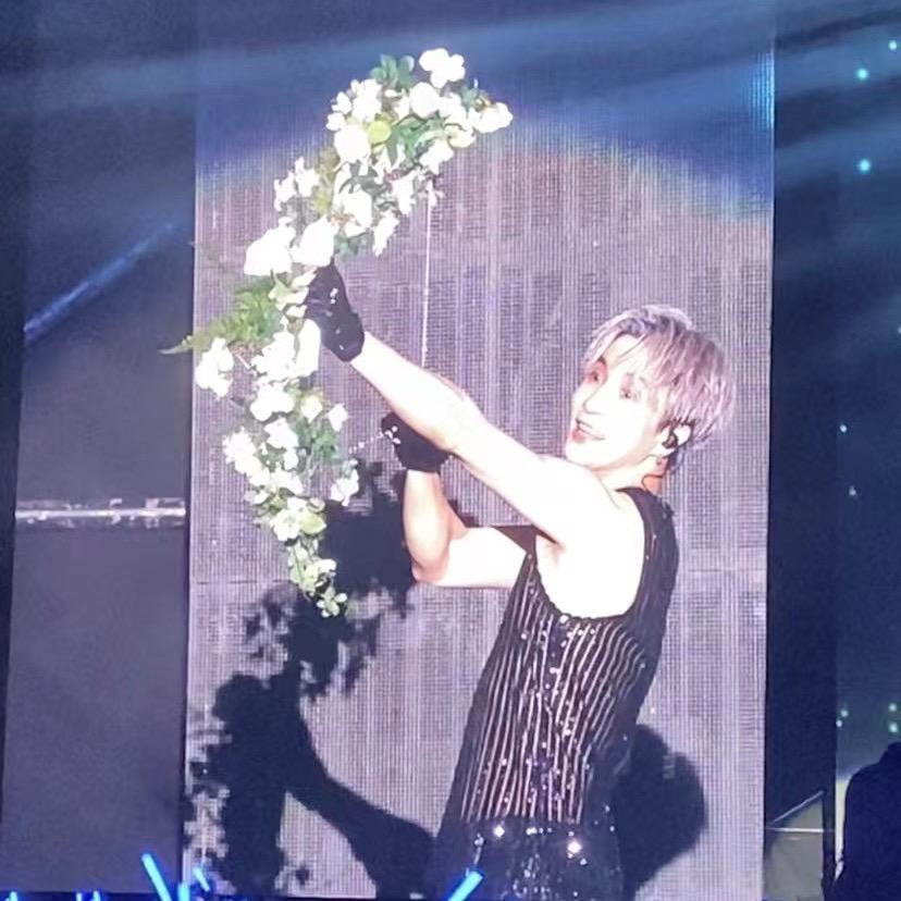 迟迟.（见过xzq两次版🃏）