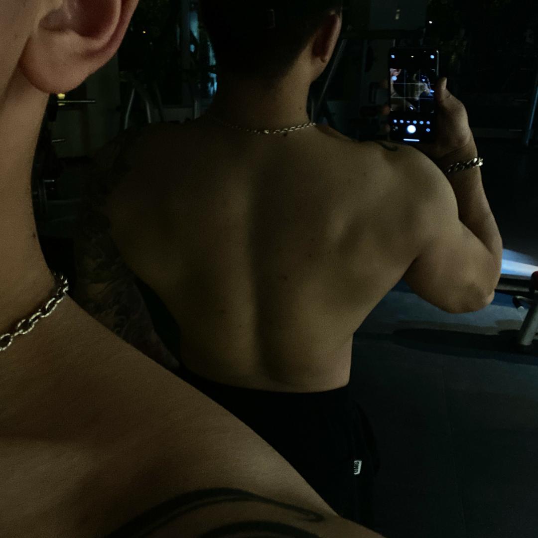 花臂哥哥🫥🫥