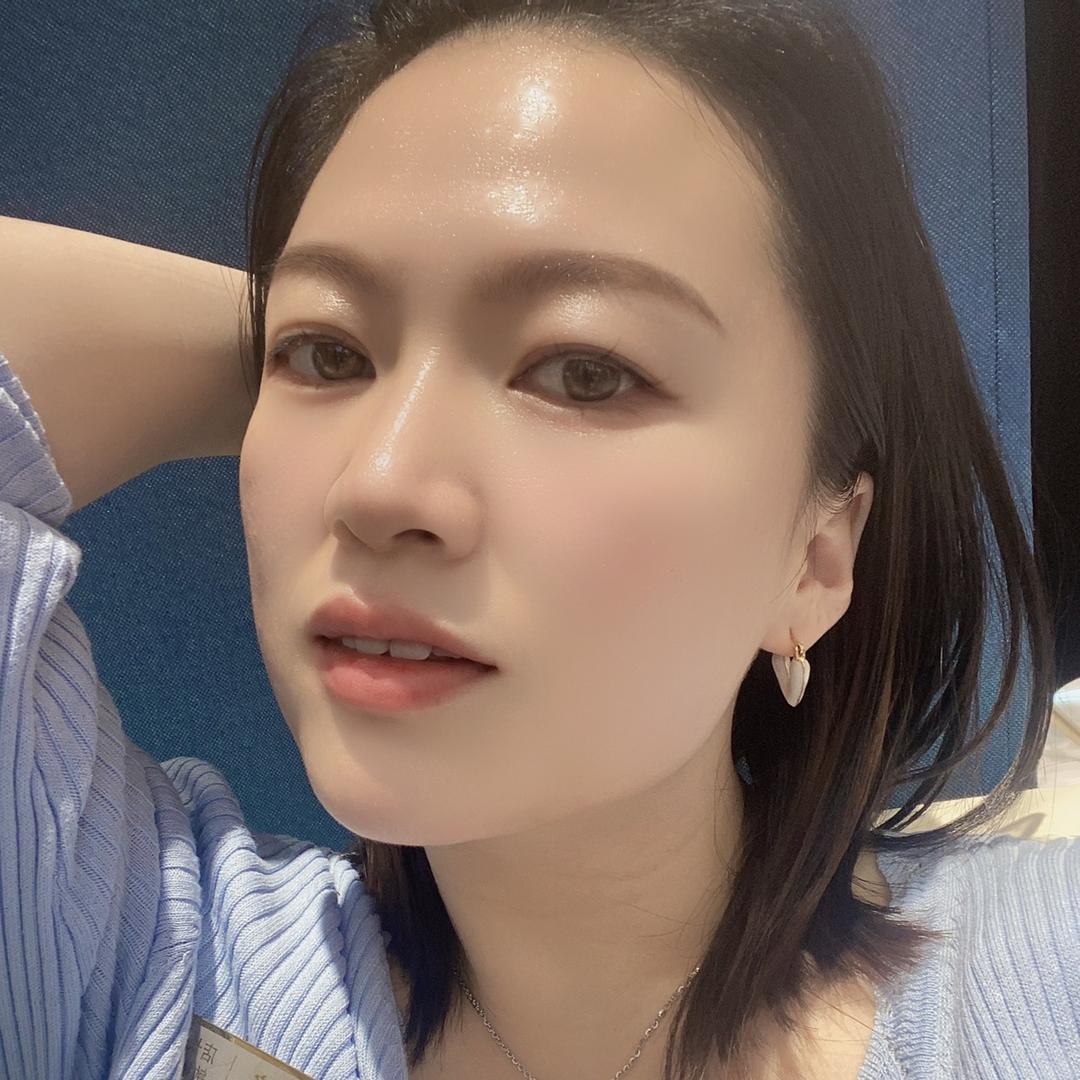 艾诗美容敏敏