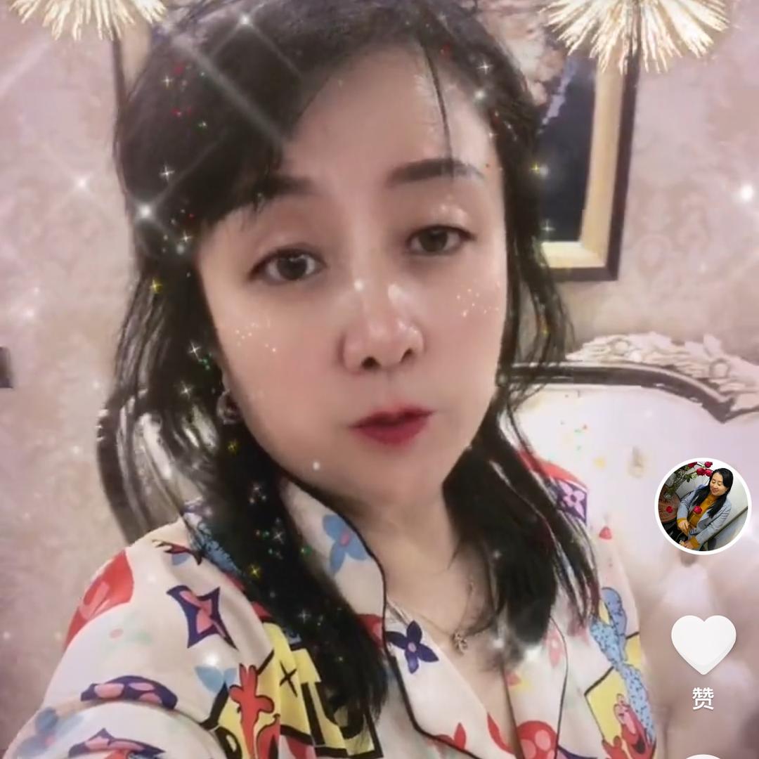 星泰全家福三楼未来先见男女集合店