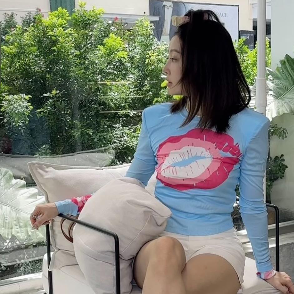 吉首市张小姐设计师服装店