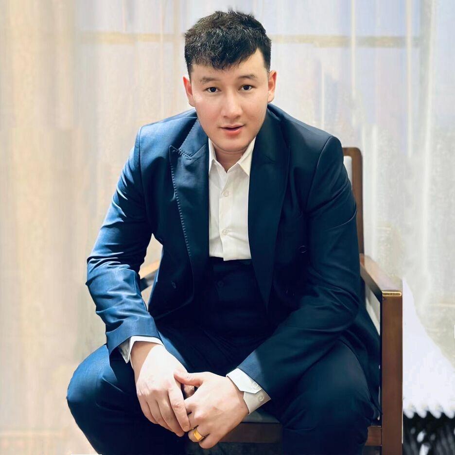 巴依汗房地产