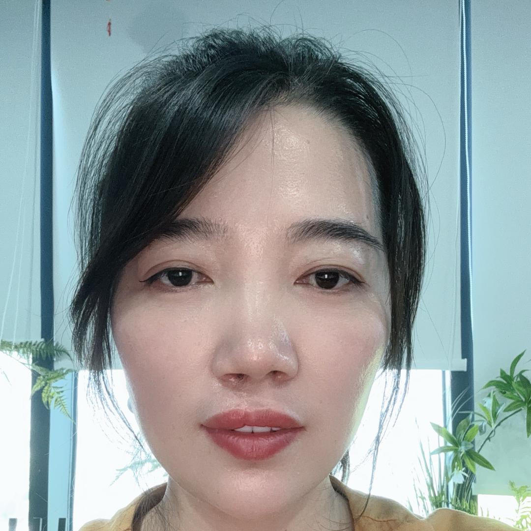 湖南月嫂邱邱在杭州