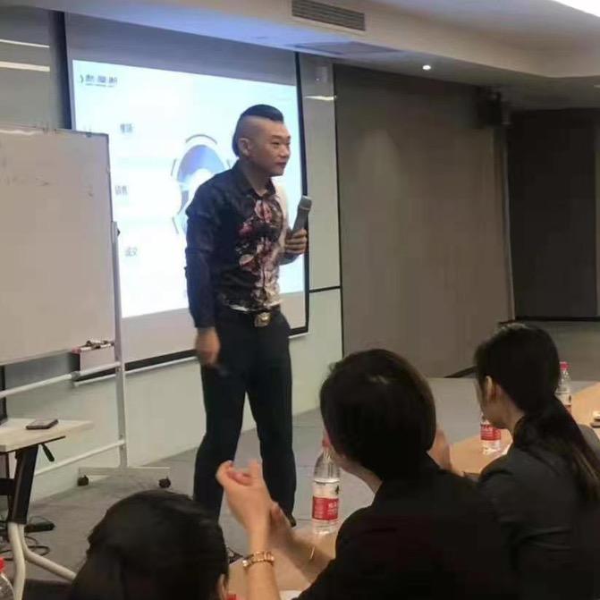 源溯商行