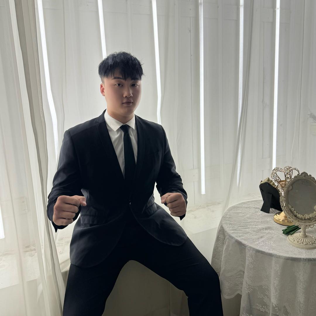 爱教拳击的罗教练