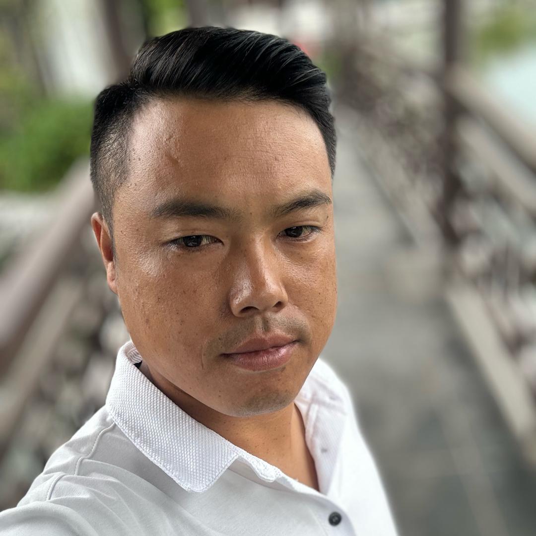 A000爱我就抱抱我