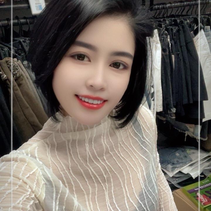 平果市美秋服装