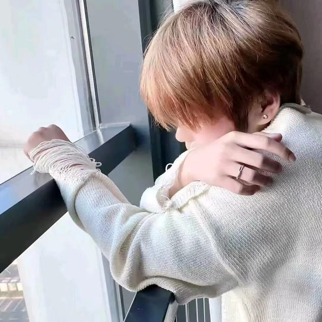 小小硕_