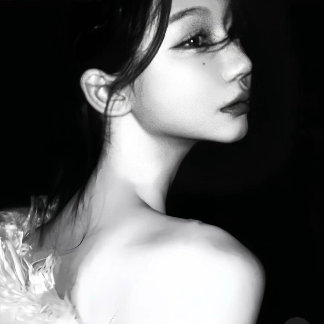 鱼尾会爆汁🍑