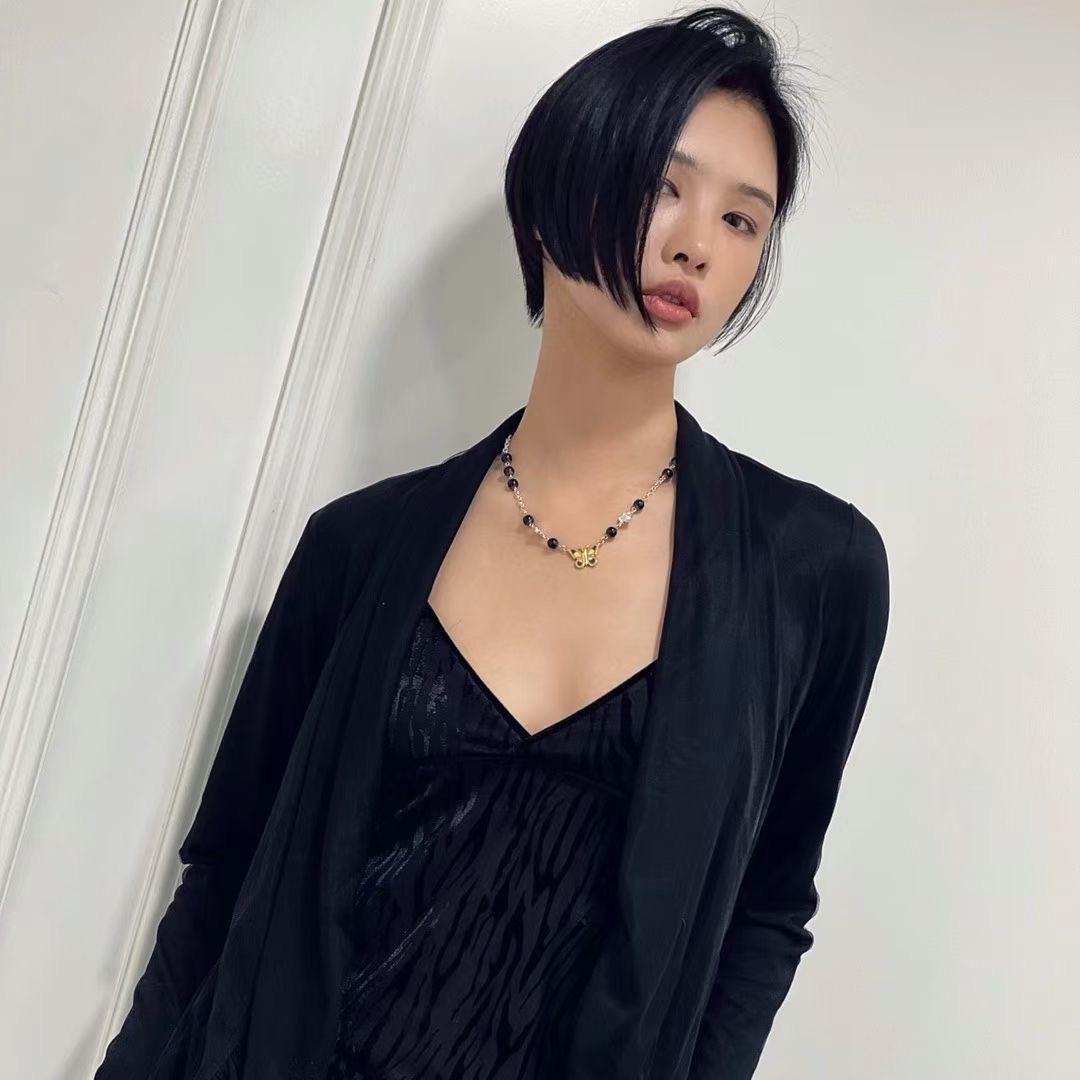 包头玲玲歌菲雅发型总监