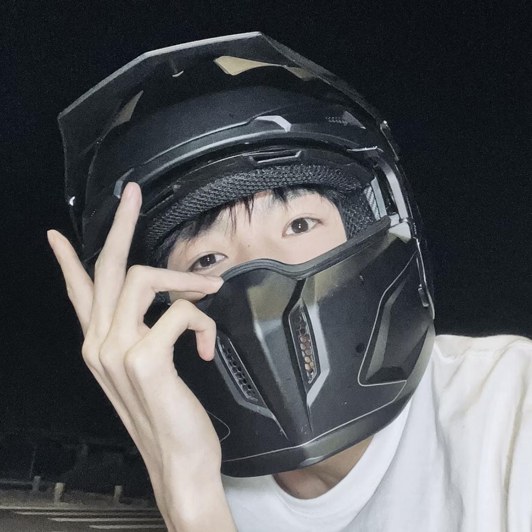 罗鑫颖