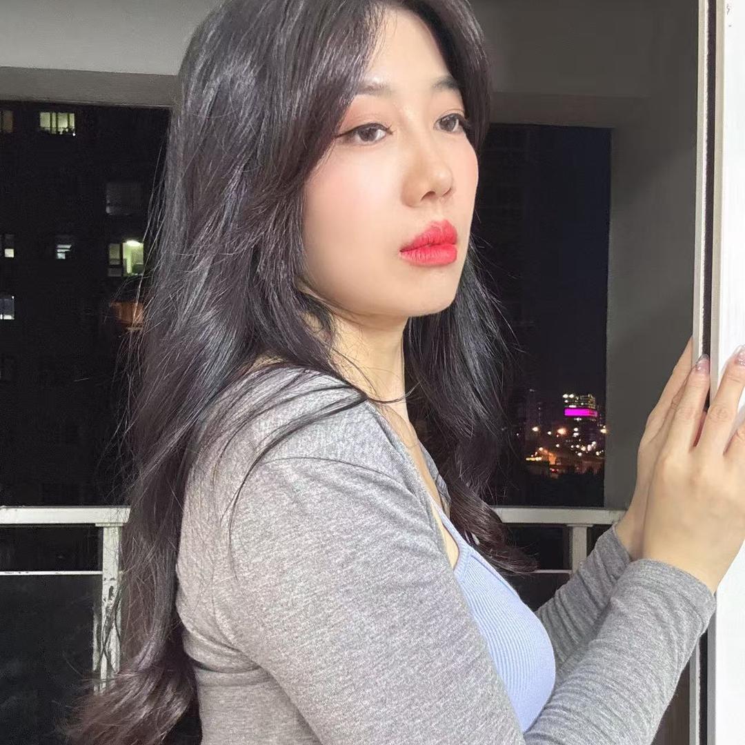 奶茶味的乖乖女