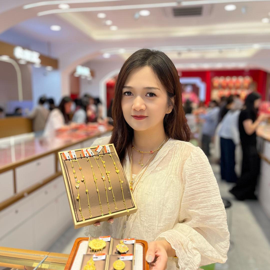金展珠宝金娜娜