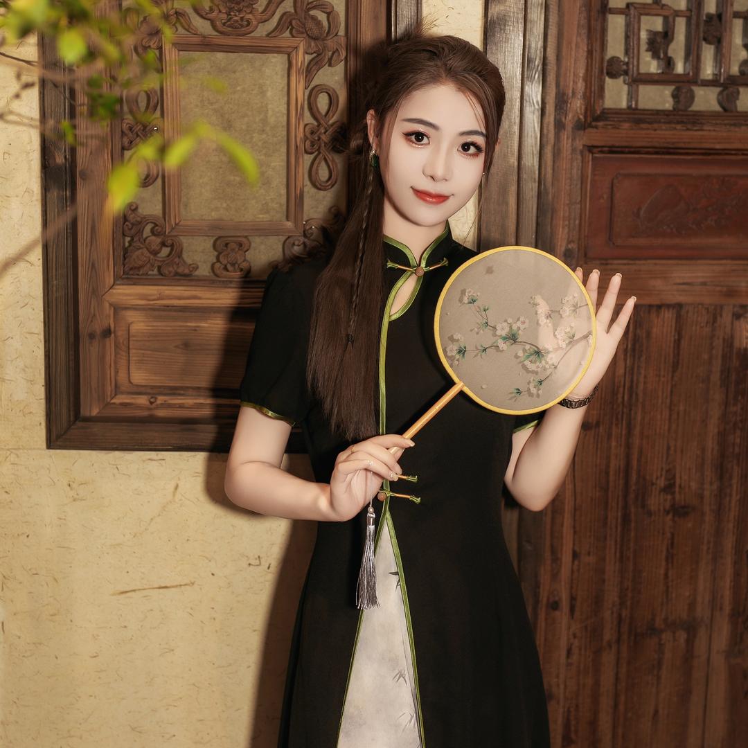 臻颜颂小雪姐姐