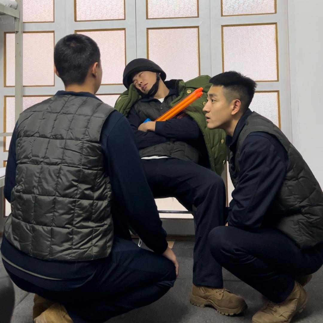 张队有点忙