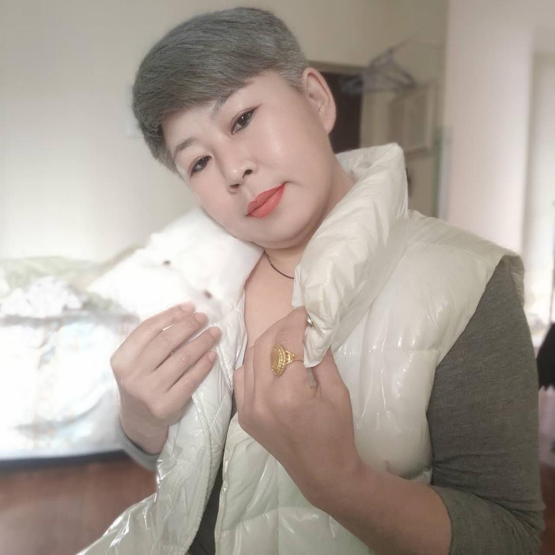 明辉月丽