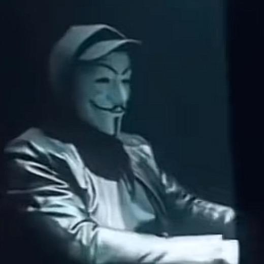 皇帝👸_月亮不抱我（丧系网名）