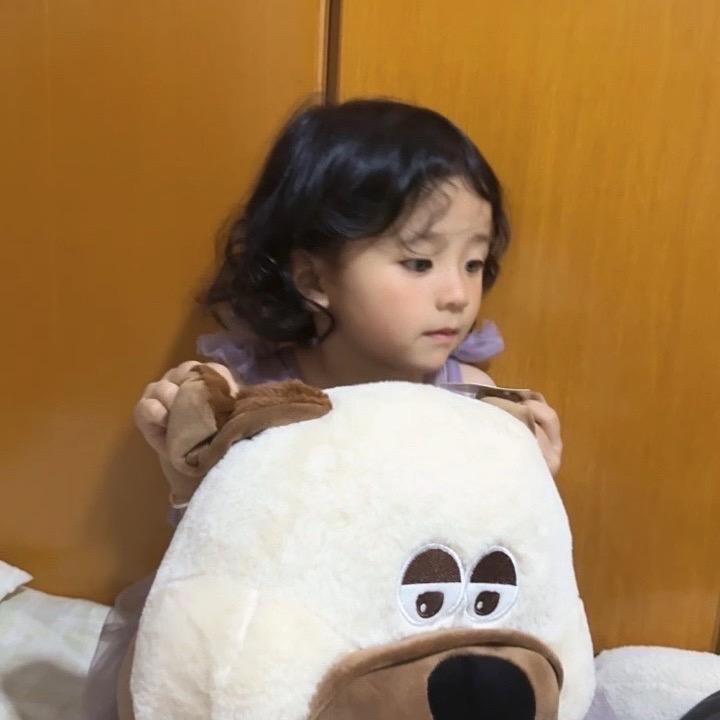 伊^