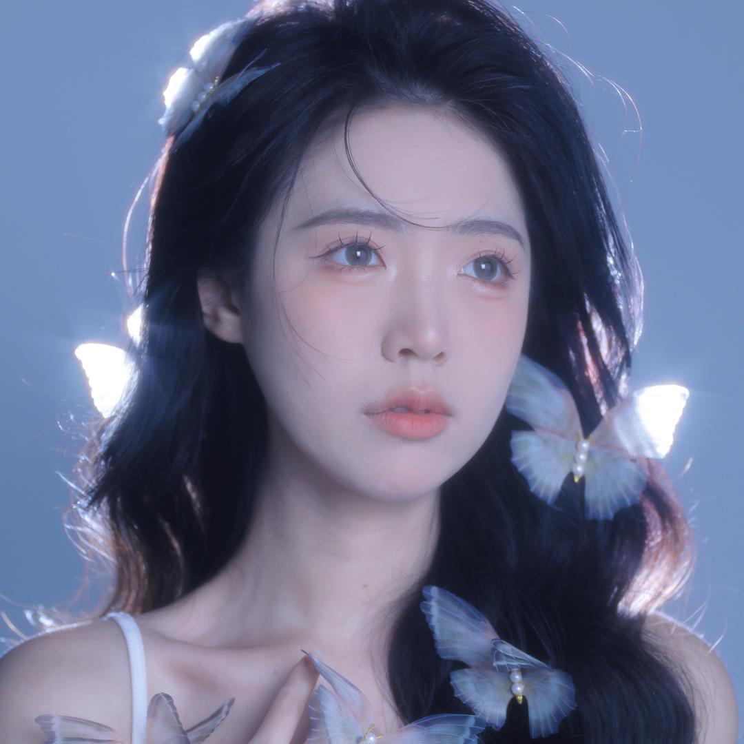 弯弯·