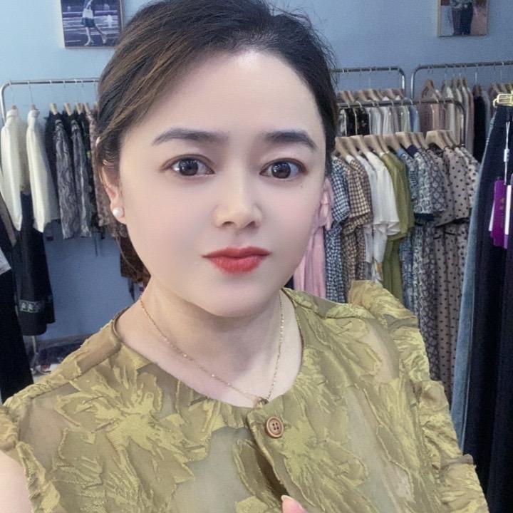 栎萱女装店官方号