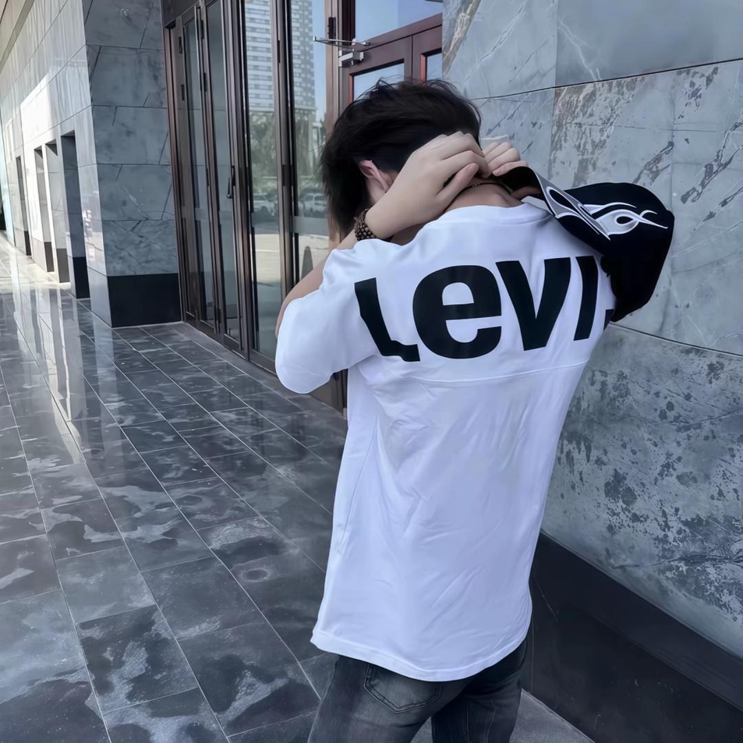 乜泽泽（地铁逃生）