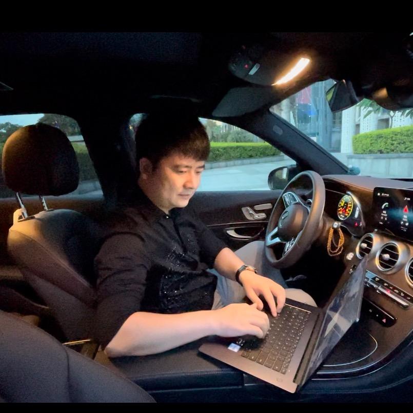 小胖哥企业金融顾问