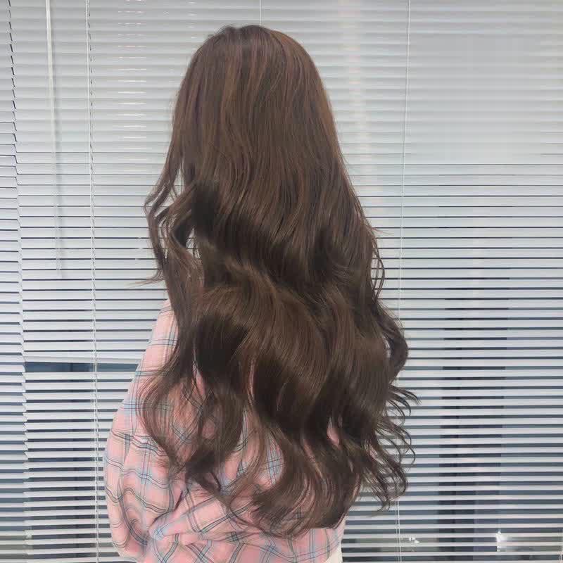 䶮