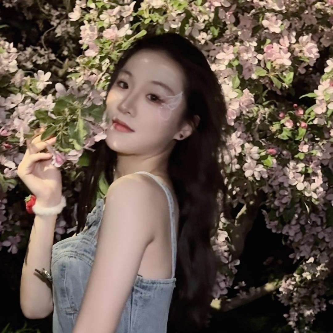 甜甜草莓酱🍓